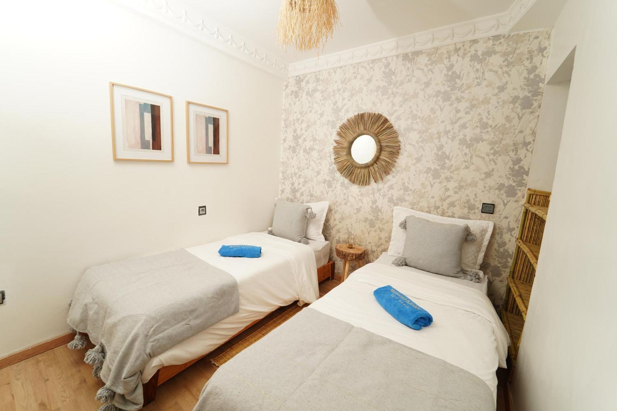 Waves Hunter Surf House Bed & Breakfast Agadir Exterior foto