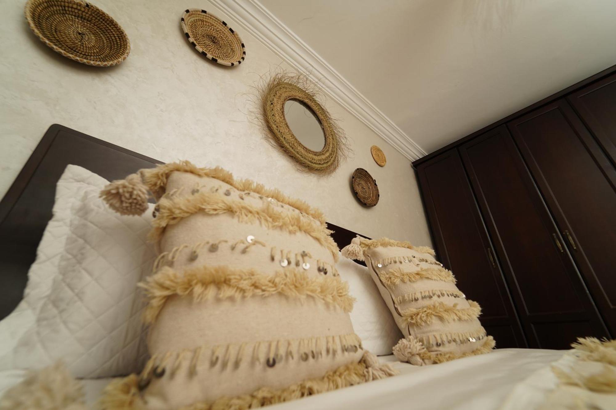 Waves Hunter Surf House Bed & Breakfast Agadir Exterior foto