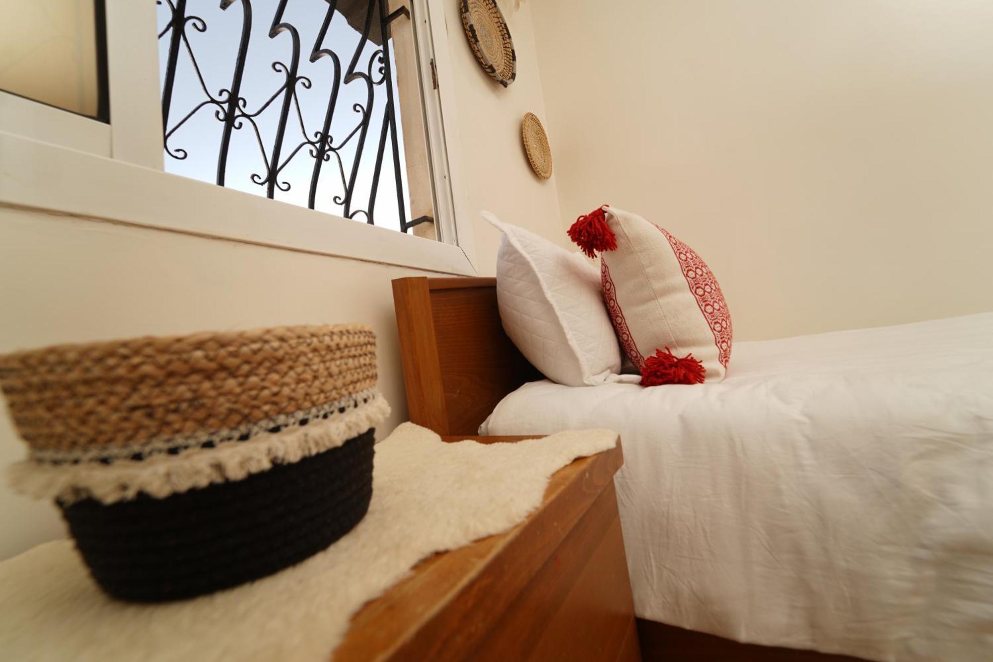 Waves Hunter Surf House Bed & Breakfast Agadir Exterior foto