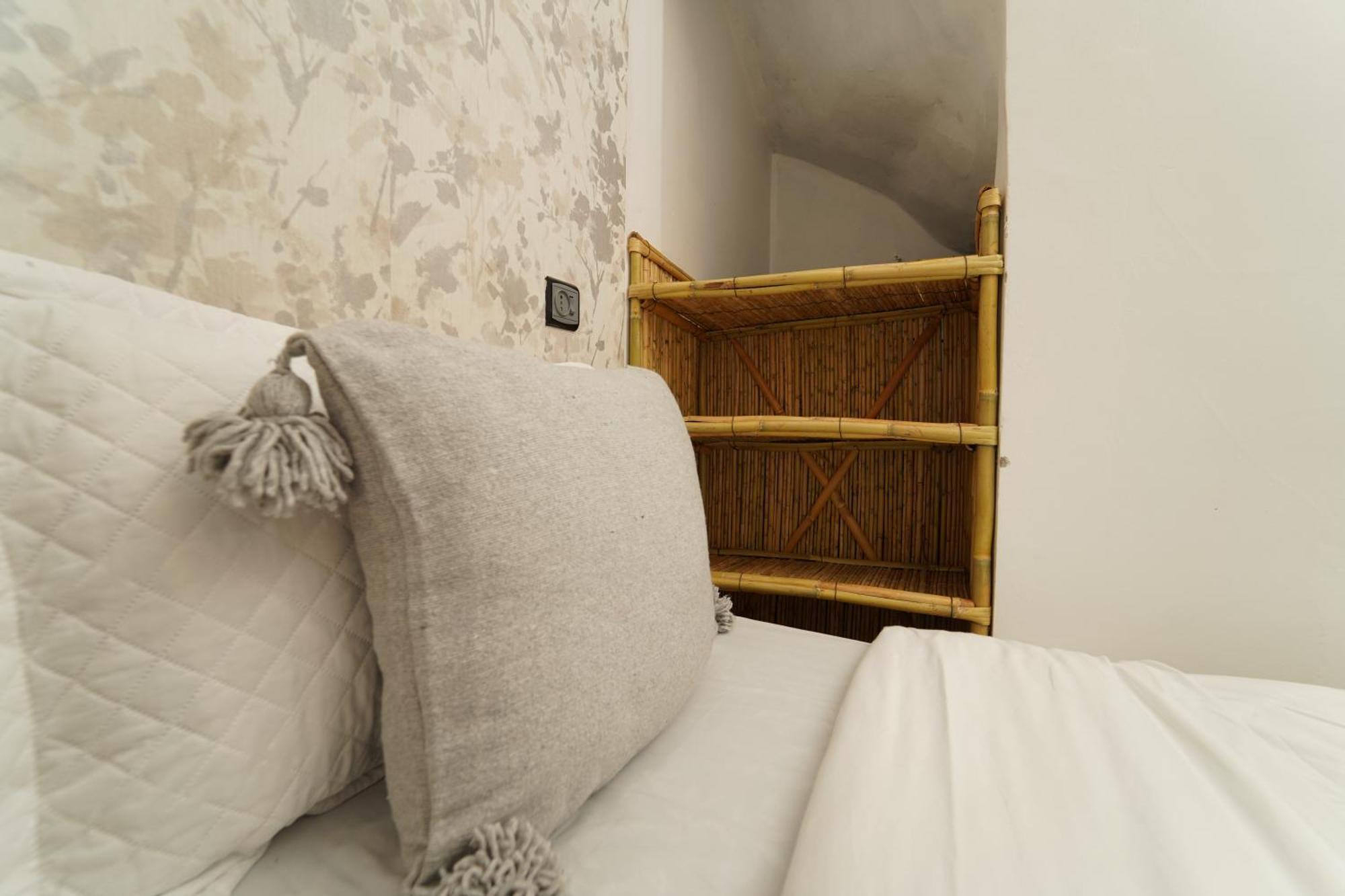Waves Hunter Surf House Bed & Breakfast Agadir Exterior foto